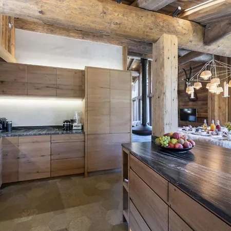 Glamour Peaks Chalet Bliss Awaits In *